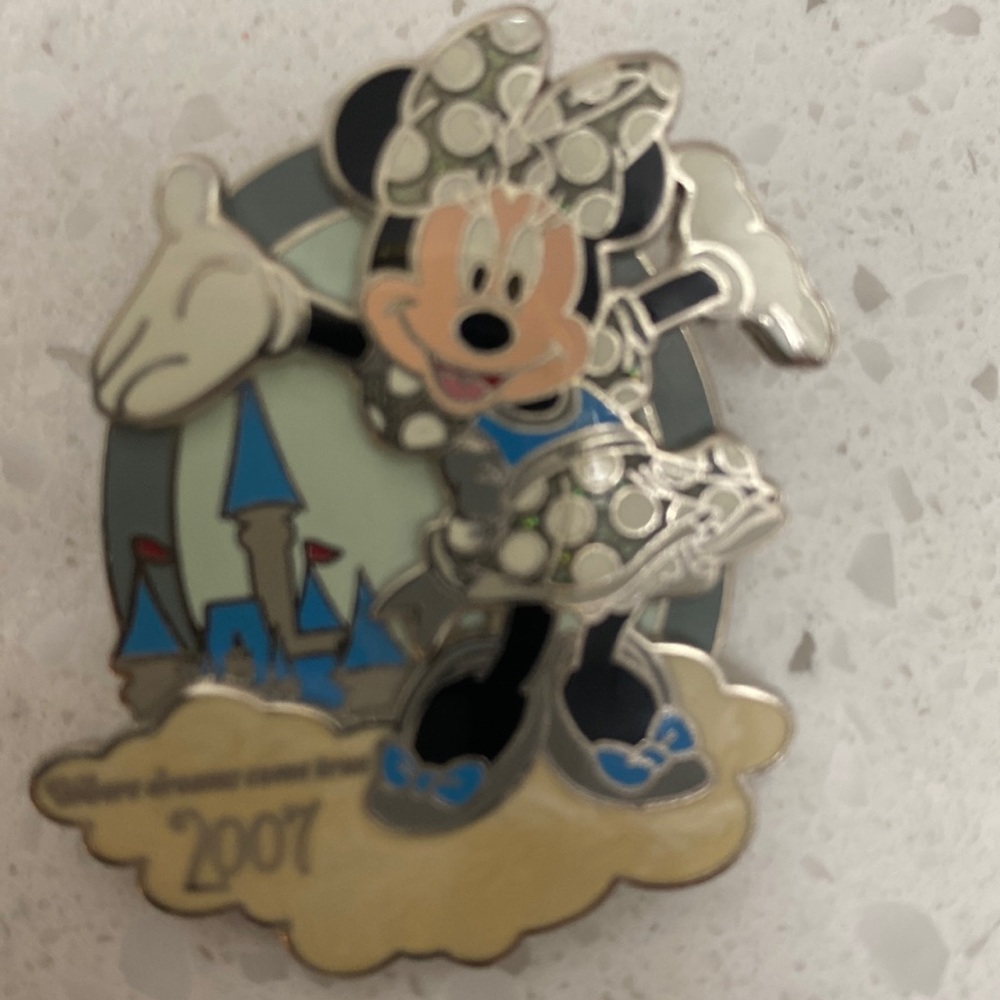 Pin 54565 Minnie Mouse - Where Dreams Come True - Castle Clouds